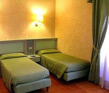Zara Otel 3*
