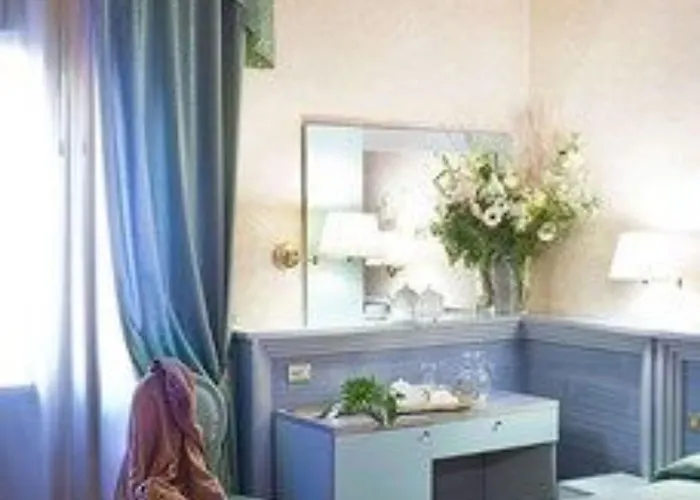 Zara Otel 3*