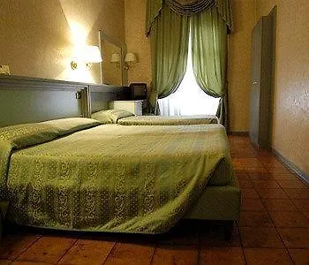 Zara Otel 3*