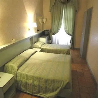 Otel Zara 3*