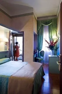 Zara Otel 3*